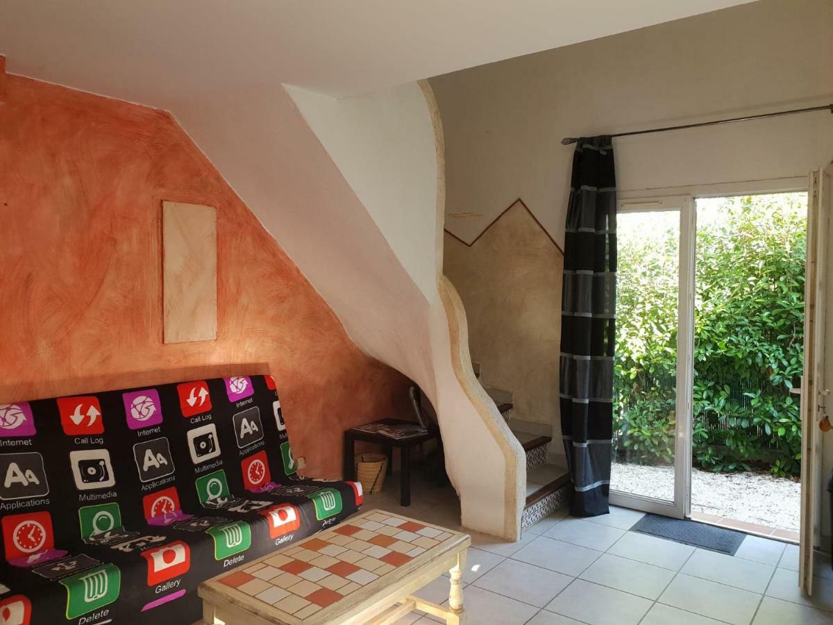 Duplex Hyeres Apartment Bagian luar foto